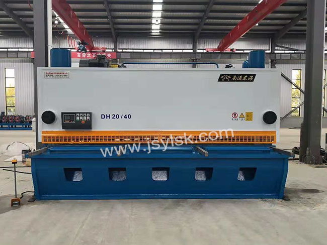 QC11Y-20*4000液壓剪板機